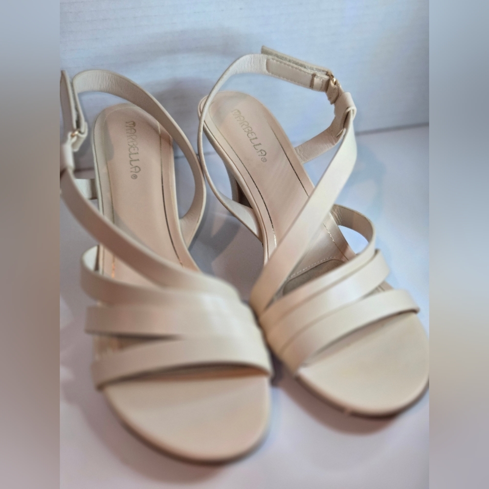 Women's Cream Strappy Sandals